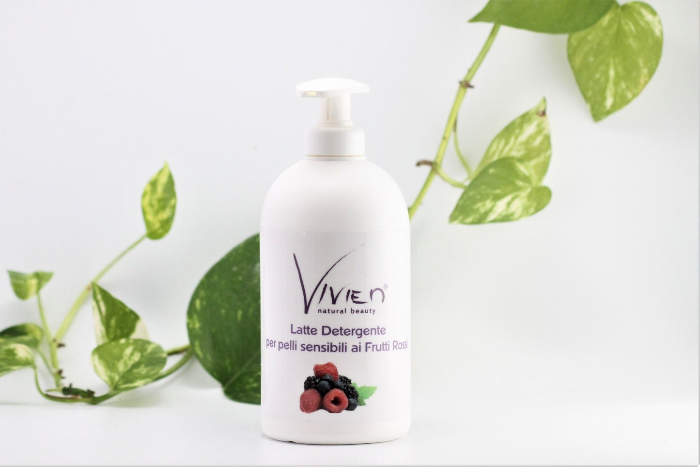 Latte detergente per pelli sensibili ai frutti rossi 500 ml
